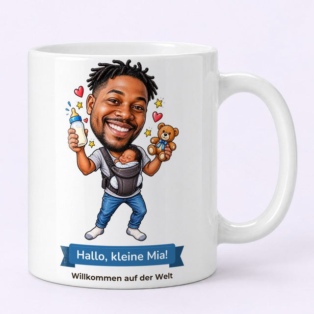 Lustige Karikatur eines frischgebackenen Vaters mit Baby in der Trage, Fläschchen und Teddy – ein Geschenk zur Geburt