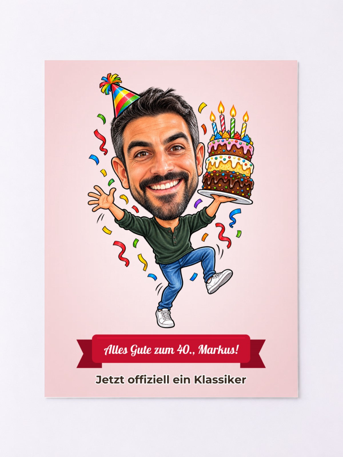 Beispiel: personalisiertes Poster 30 × 40 cm – Karikatur vom Foto mit Textband
