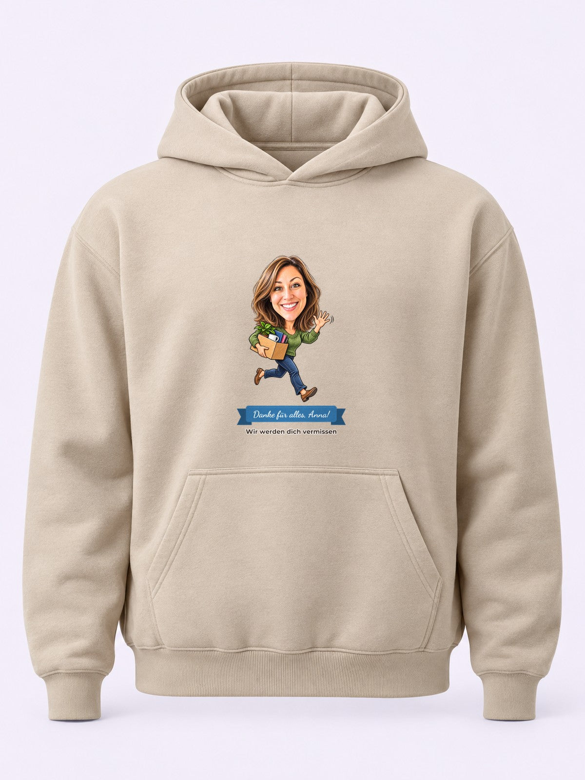 Beispiel: Hoodie in Sand mit lustiger Karikatur und Textband