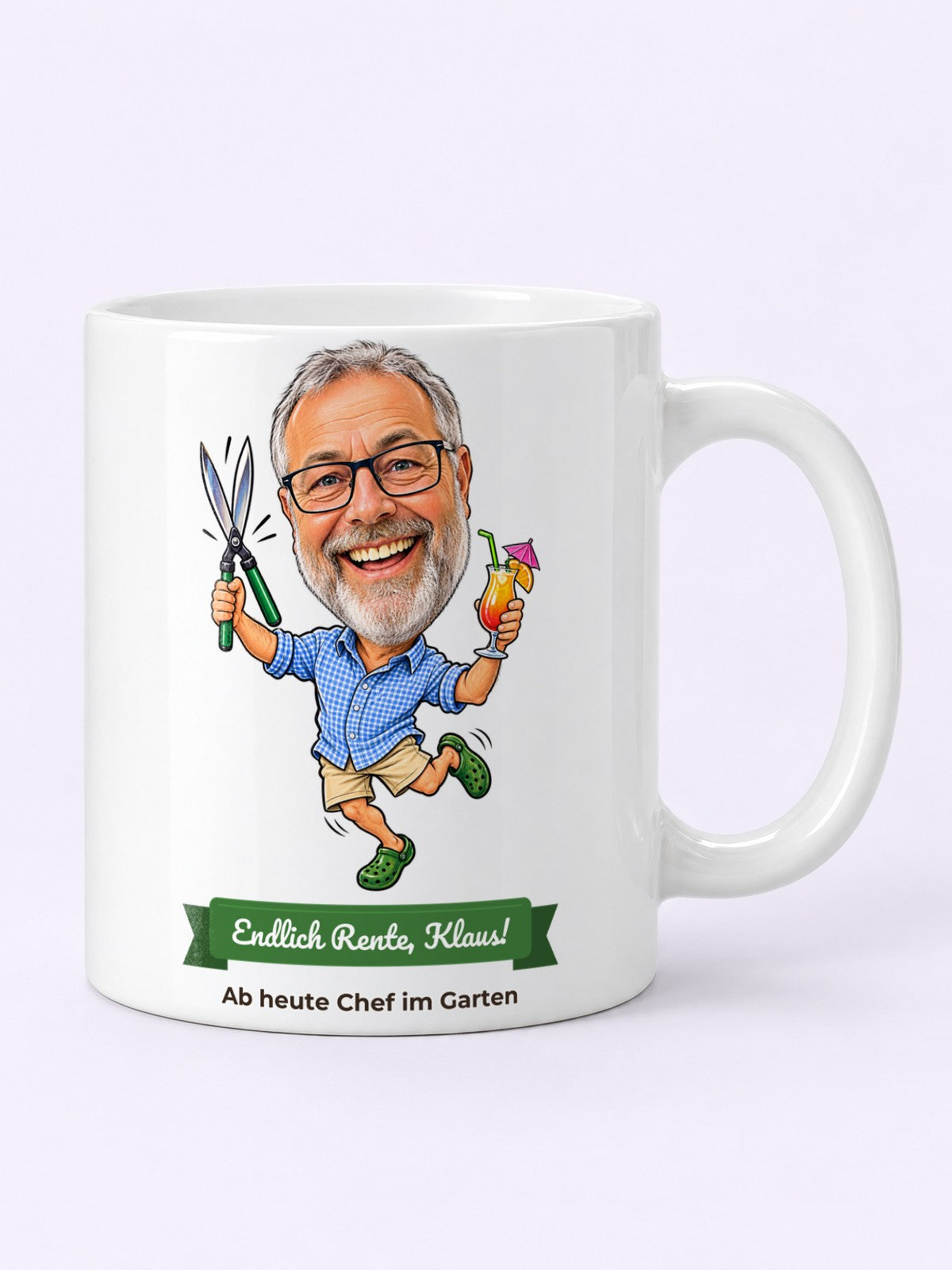 Beispiel: Tasse · Full print mit lustiger Karikatur und Textband